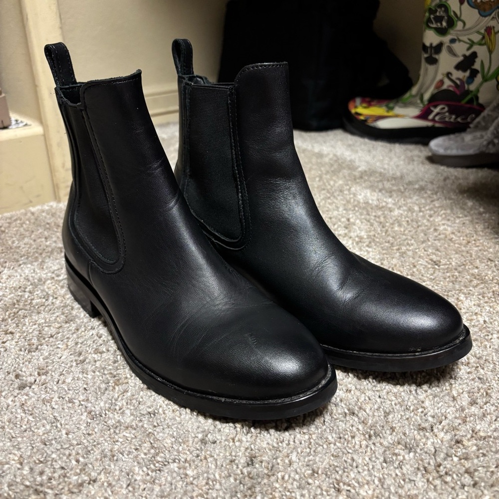 Thursday Chelsea boots